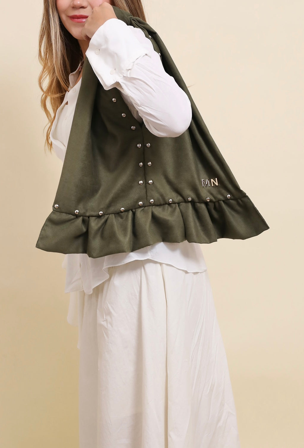 Mala Grande Militar Studs