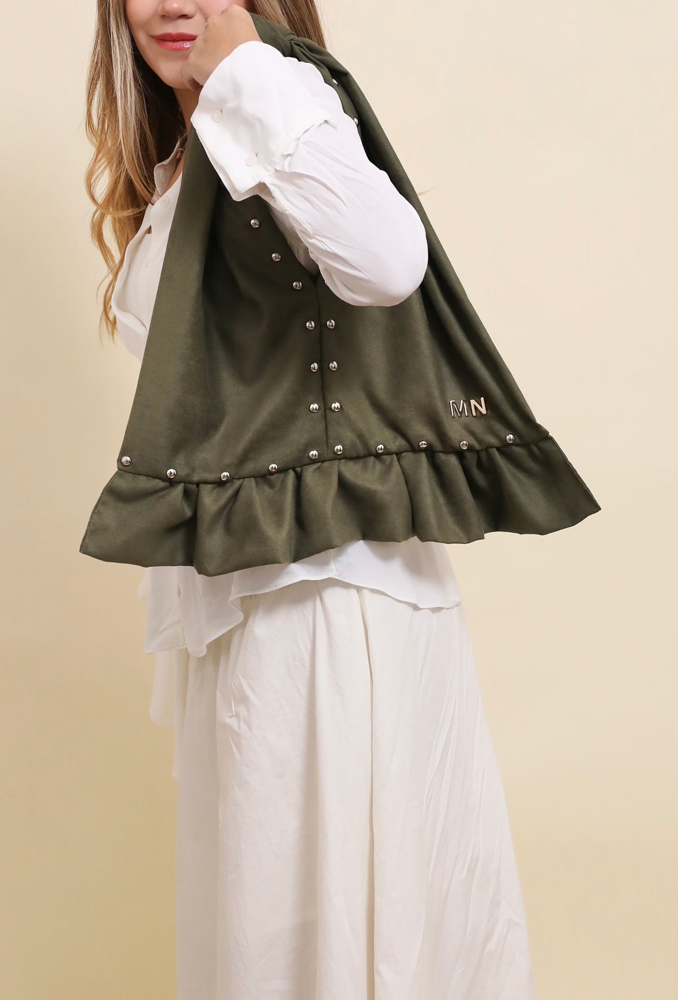 Mala Grande Militar Studs